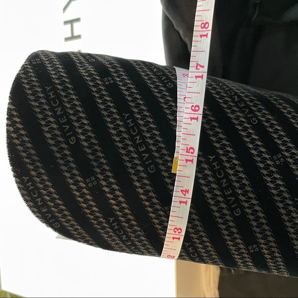 Givenchy Velvet Chain Logo GV3 Boot 95MM SZ 38.5 8.5 black leather pointed toe - Picture 13 of 13